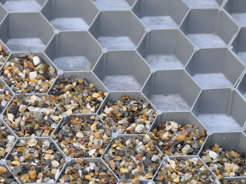 砂利ズレ防止材アップ