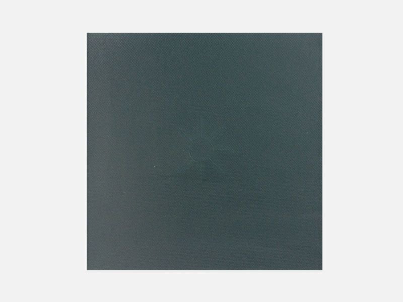 [支柱専用シール]支柱まわりからの防草シート劣化を防ぐ、支柱専用シールがセットになっています。放射状に切り込みが入っているため様々な太さの支柱に合います。直径10?26mmの支柱がご利用いただけます。